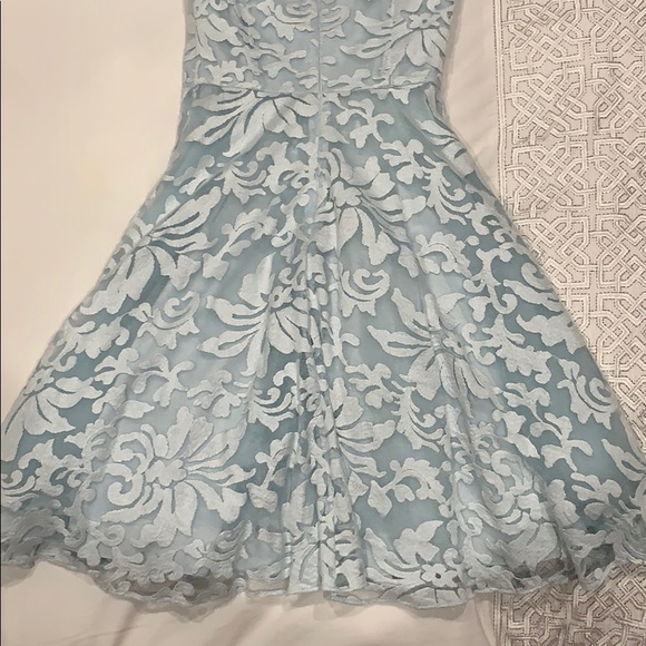 Pale blue dress - Picture 4 of 4